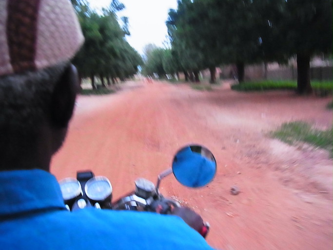 バイク移動