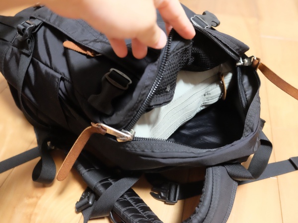 圧縮袋入りのリュック収納2
