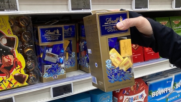 スイスのスーパーのチョココーナー