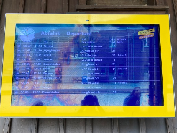 クライネ・シャイデック駅の掲示板