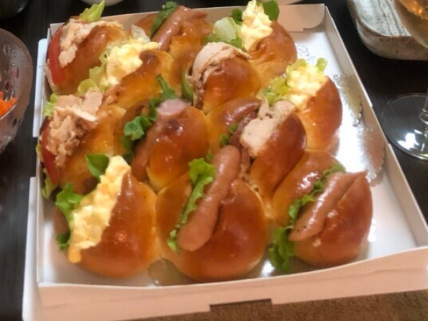 ウインナー入りちぎりパンサンド