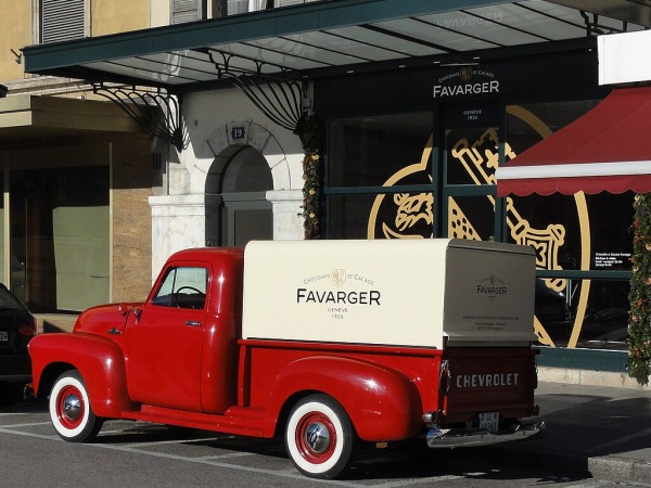 Favargerのお店とトラック