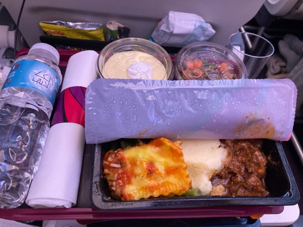 カタール航空 ラザニア