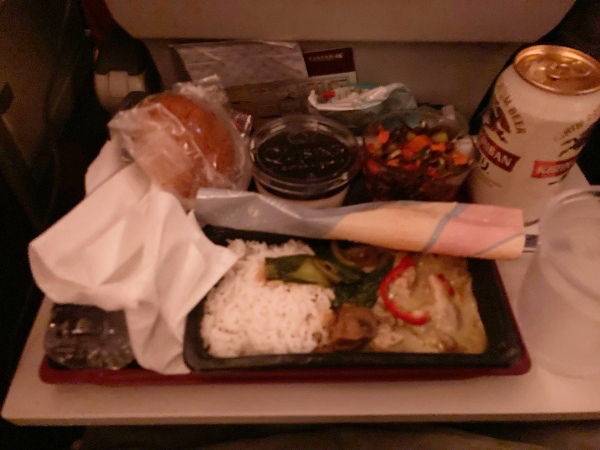 カタール航空 グリーンチキンカレー