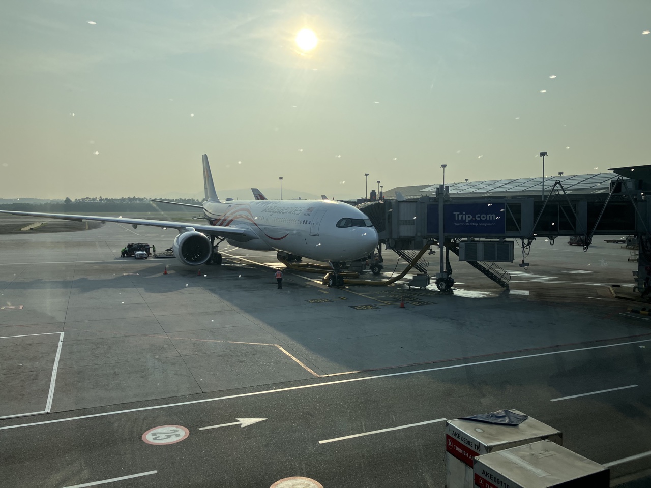 クアラルンプール空港に駐機するマレーシア航空の機体