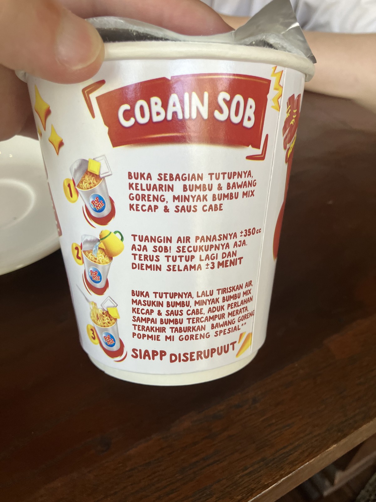 Pop Mie Mi Gorengの容器に書かれた作り方