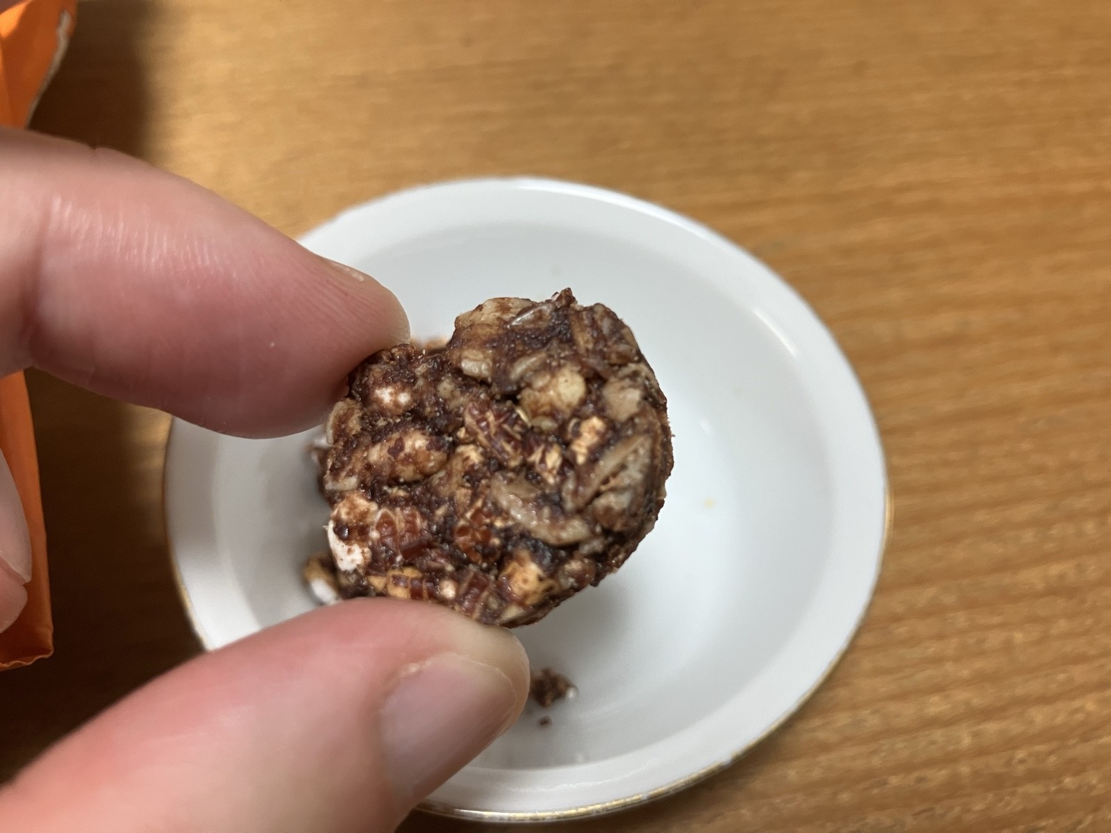 ひと口サイズのYAVA YA'Bites Light Choco